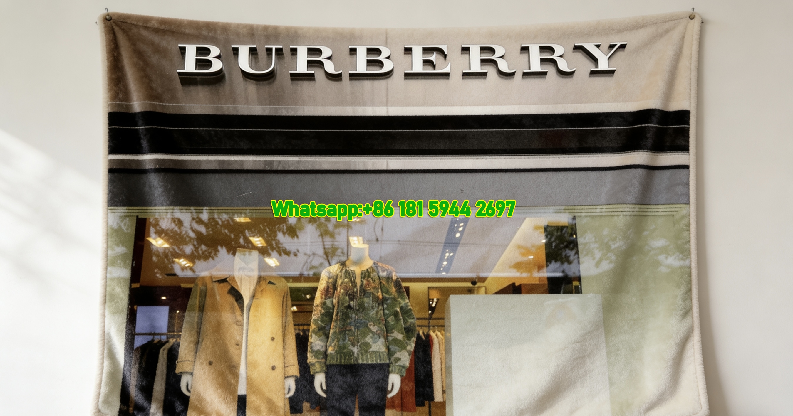 Burberry Storefront Logo Print Flannel Fleece Sofa Throw Blanket B274